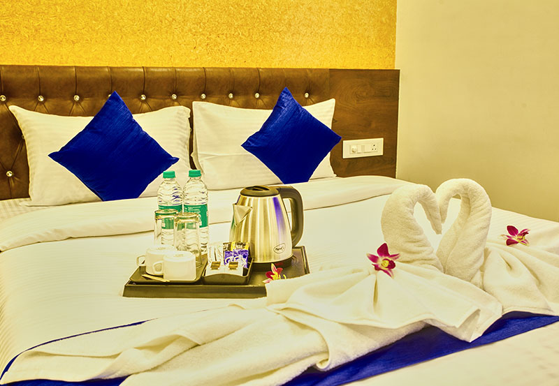 Hotel Rooms near Kempegowda International Airport, SM Royal Stay